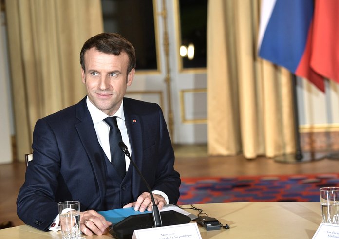 Emmanuel_Macron_(2019-10-09)_03