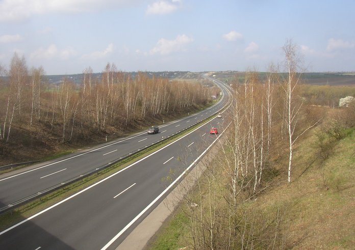 Expressway_R7_CZ_east_of_Brandysek_002
