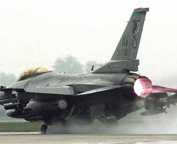 F-16-Startup