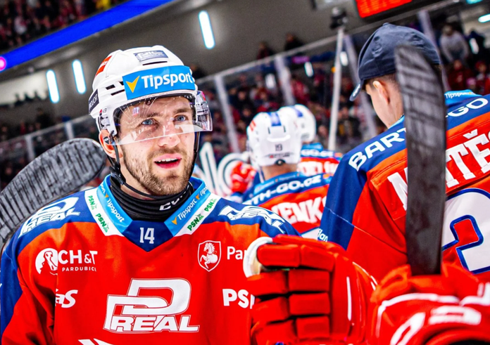 Hunter Fejes zůstává v Pardubicích