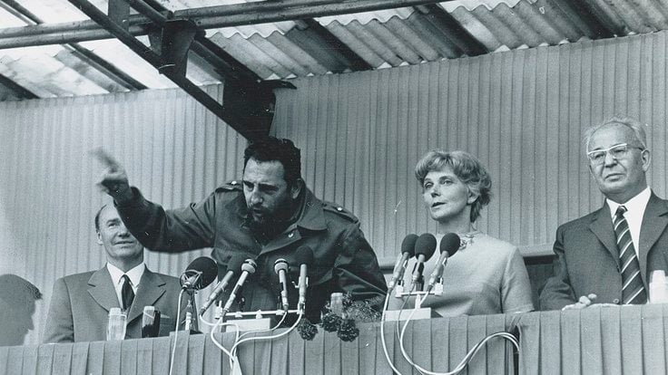 Fidel_Castro_1972_(SOA_Prague)