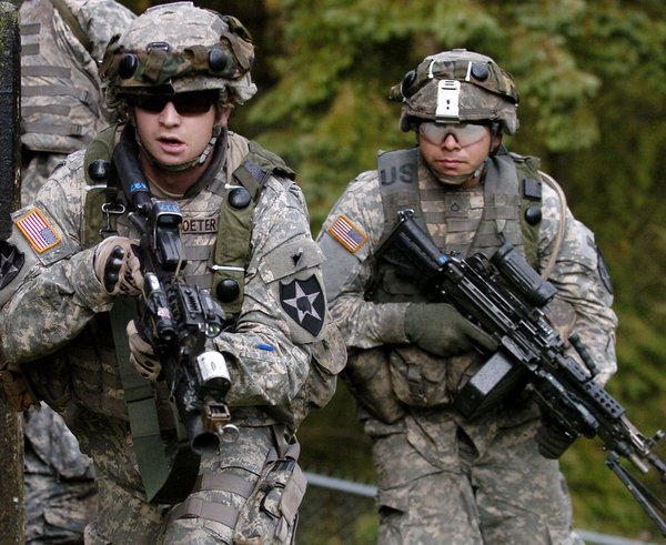 Flickr_-_The_U.S._Army_-_www.Army.mil_(262)