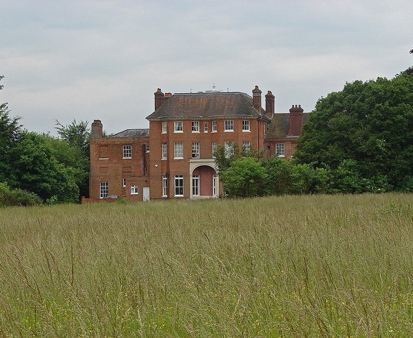 Forest_Lodge,_Windsor_Great_Park_-_geograph.org.uk_-_3520163