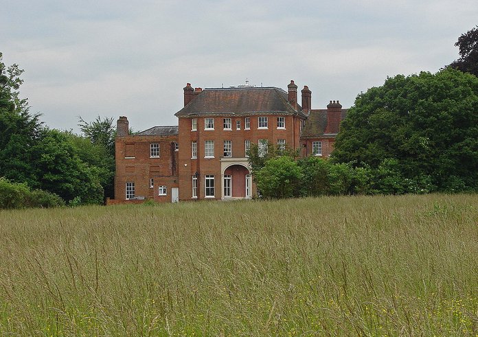Forest_Lodge,_Windsor_Great_Park_-_geograph.org.uk_-_3520163