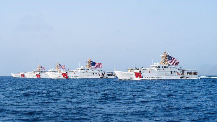 Four_sentinel_class_cutters_in_the_Strait_of_Hormuz_-_220822-A-KS490-1182