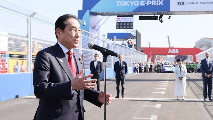 Fumio_Kishida_2024_Tokyo_ePrix_opening_ceremony_2