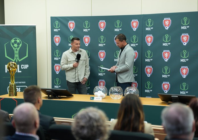 Los osmifinále MOL Cupu.