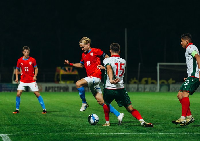 Matěj Šín vstřelil jedinou branku Česka.