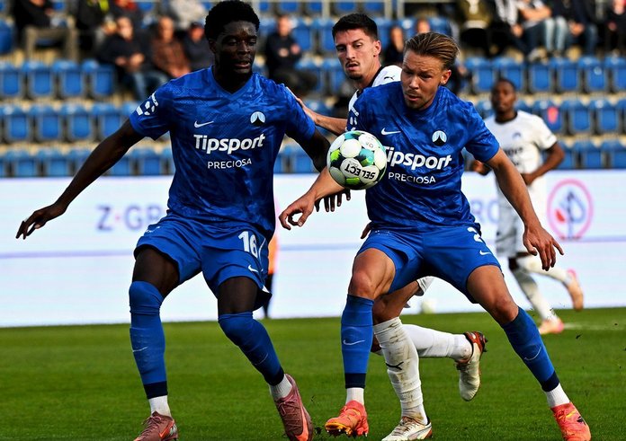 Liberečtí hráči v souboji.