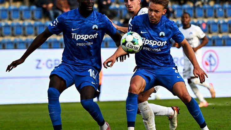 Liberečtí hráči v souboji.