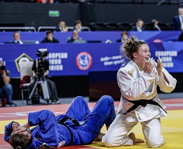 Julie Zárybnická slaví evropský titul do 23 let.