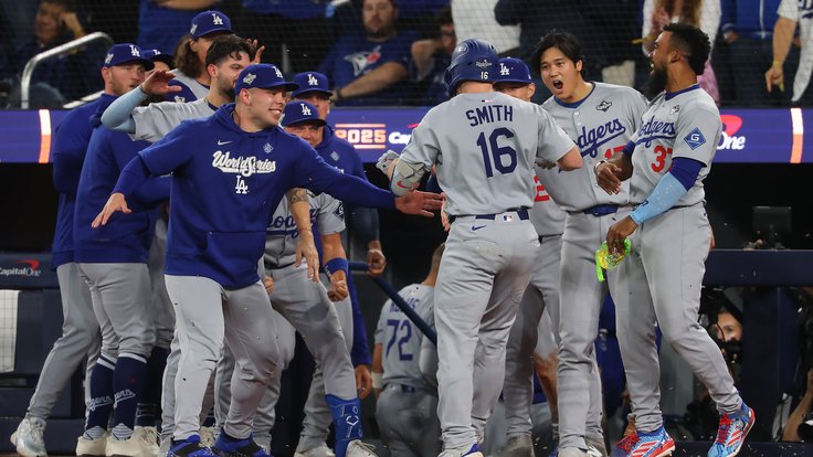Hráči LA Dodgers slaví triumf ve Světové sérii.