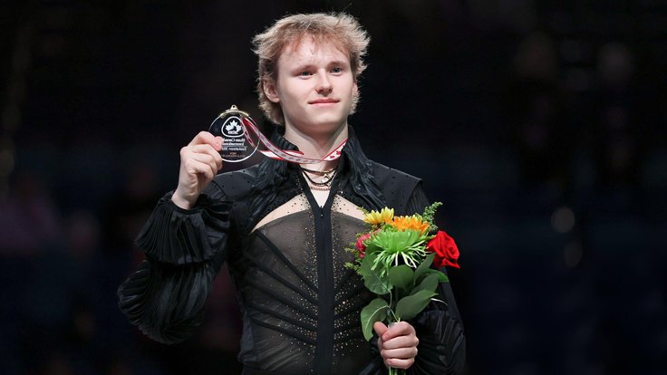 Ilja Malinin se zlatou medailí z Kanadské brusle.