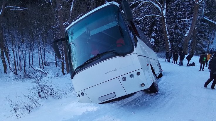 Nehoda autobusu na Šumpersku (29. 11. 2023)