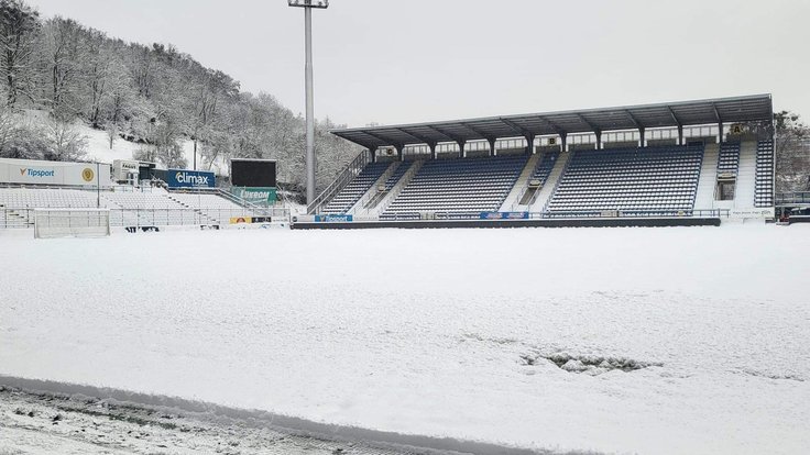 Sníh na většině ligových stadionů neumožnil odehrát zápas