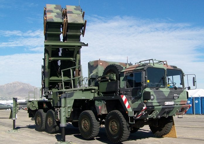 German_Patriot_missile_launcher_(cropped)