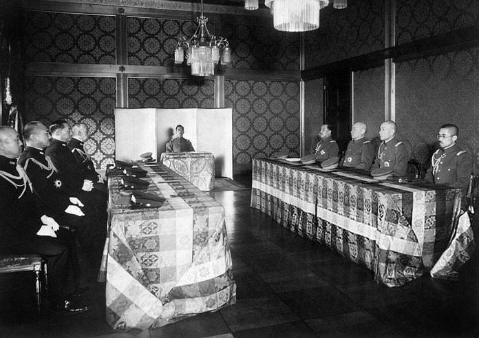 Gozen-kaigi_1_January_1945