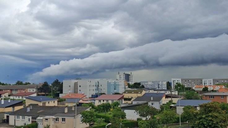 Tlaková níže Ines nad Itálií