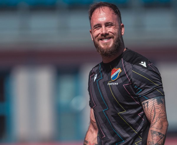 Brankář Baníku Dominik Holec.