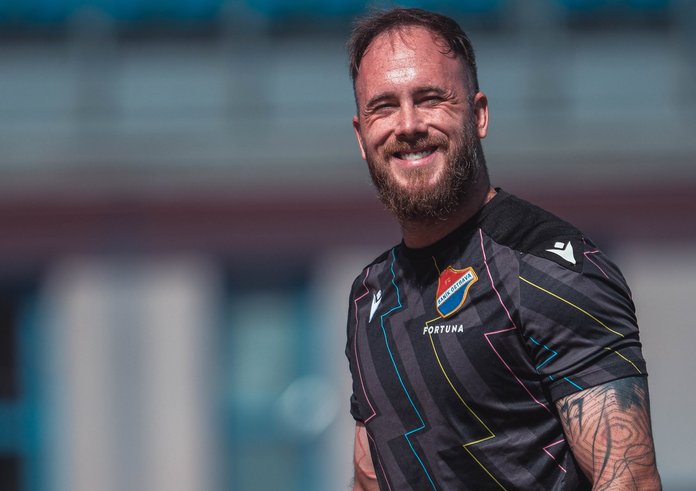 Brankář Baníku Dominik Holec.