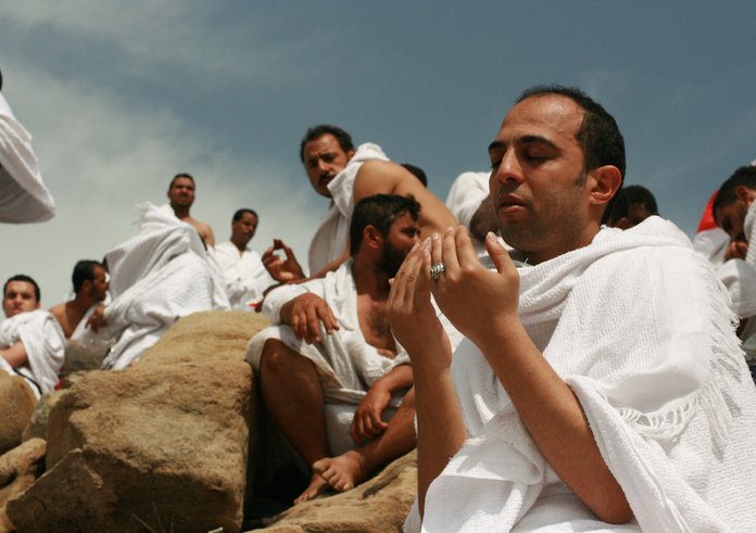 Holding_vigil_-_Flickr_-_Al_Jazeera_English