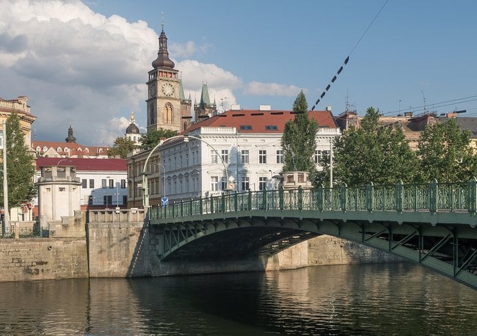 Pražský most v Hradci Králové