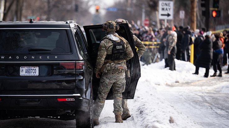 ICE_Agent_Shoots_Observer_Minneapolis_2026-01-07