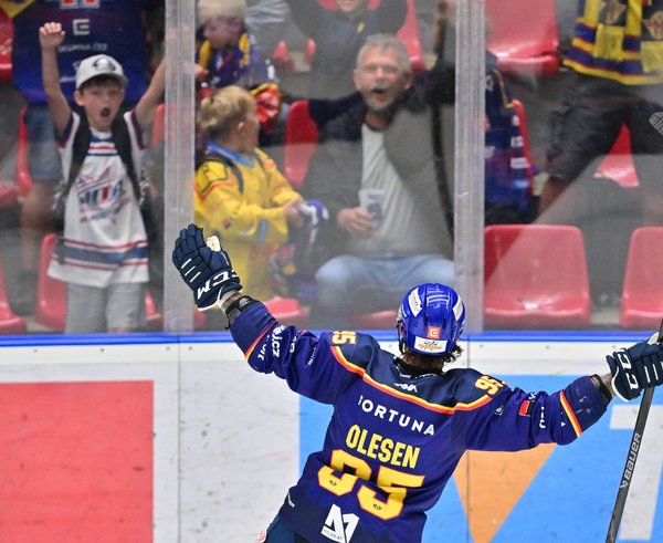 Nick Olesen zůstává v Českých Budějovicích