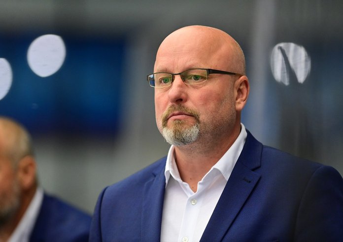 Trenér Patrik Augusta