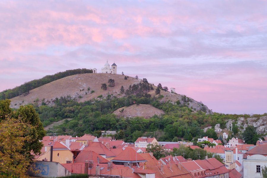 Svatý kopeček u Mikulova.