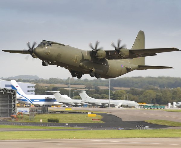 Image_of_a_Hercules_C130_aircraft,_taking_off_from_RAF_Brize_Norton._MOD_45157284