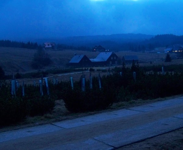 Jizerka,_Stará_celnice_a_panelová_cesta