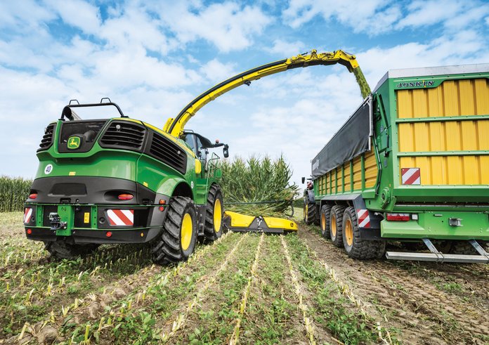 John-Deere_Sklizeci-rezacky_9000_r2g033048