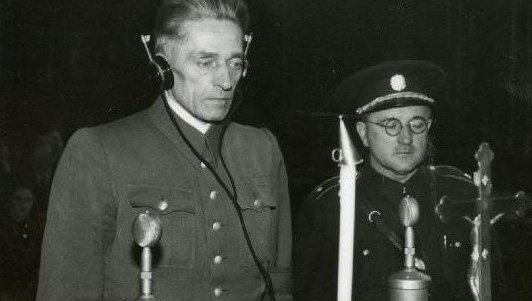 K._H._Frank_před_lidovým_soudem_v_Praze