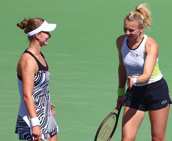 Barbora Krejčíková a Kateřina Siniaková.