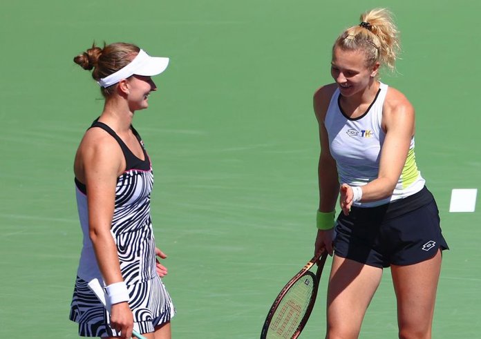 Barbora Krejčíková a Kateřina Siniaková.