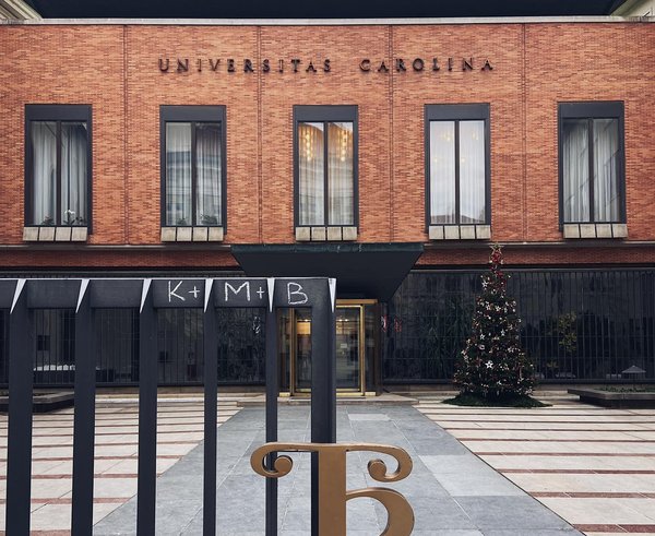 Univerzita Karlova