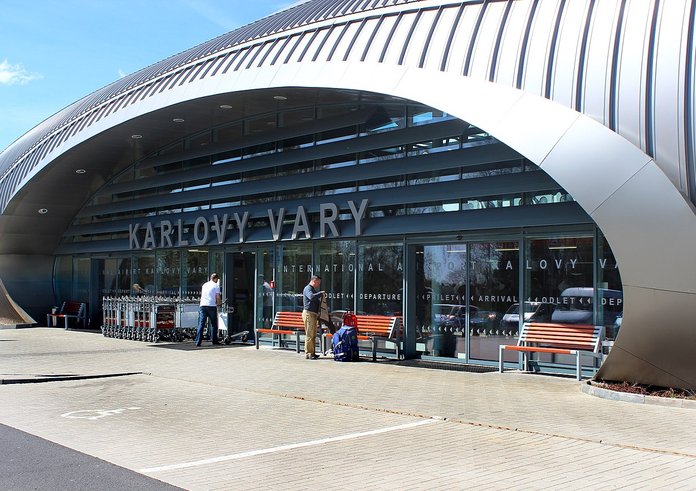 Karlovy_Vary_Airport,_enter