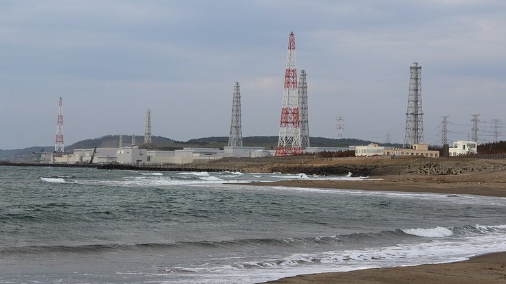 Kashiwazaki-Kariwa_Nuclear_Power_Plant_Seaside_View