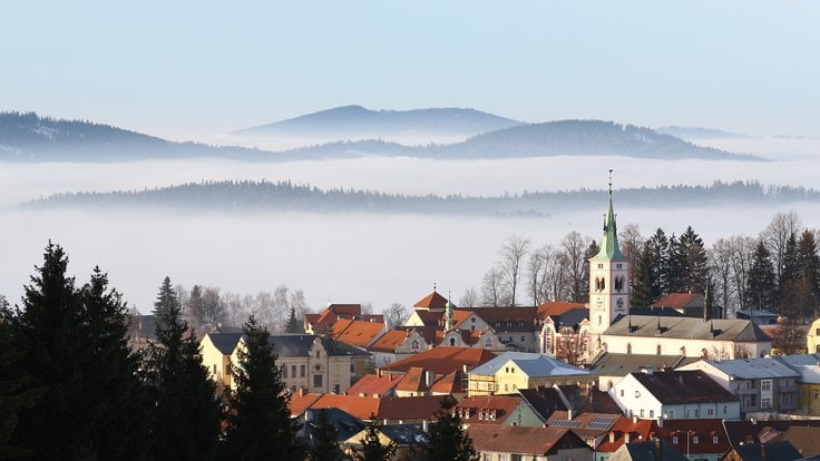 Kašperské_Hory_od_Liščího_vrchu