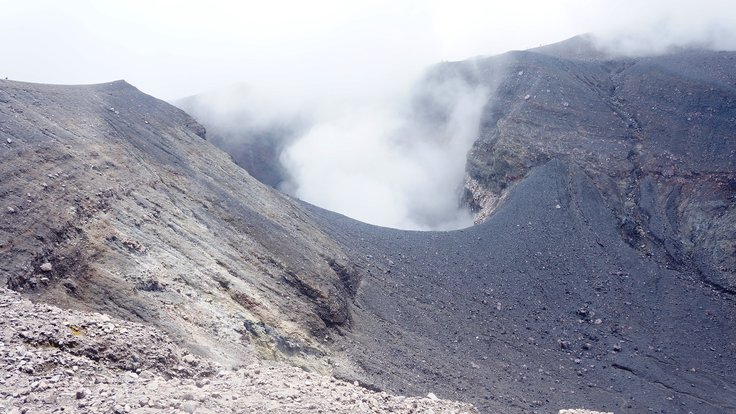 Mount_Merapi_in_2014