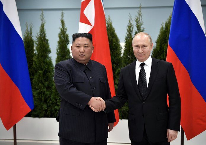 Kim_Jong-un_and_Vladimir_Putin_(2019-04-25)_01