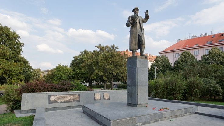 Konev_Monument_in_Bubeneč_(6181)