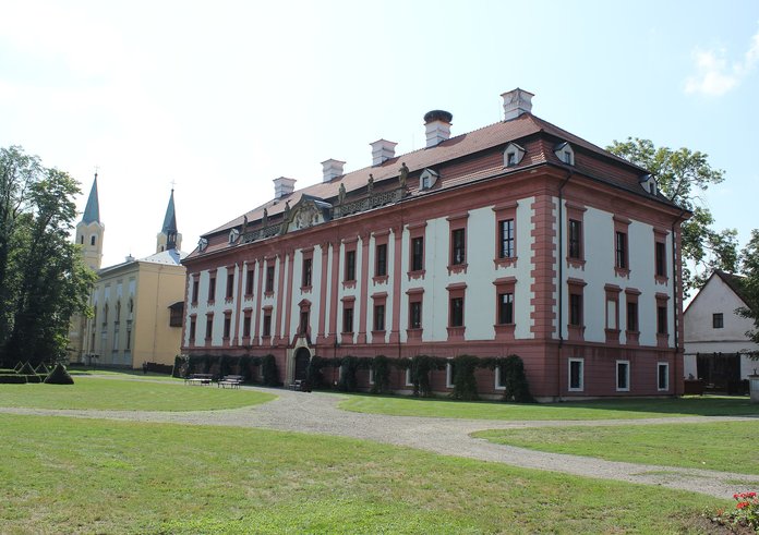 Zámek Kunín