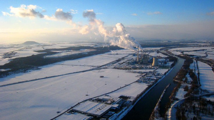 Labe,_Křivenice,_Elektrárna_Mělník,_Říp_(leden_2007)