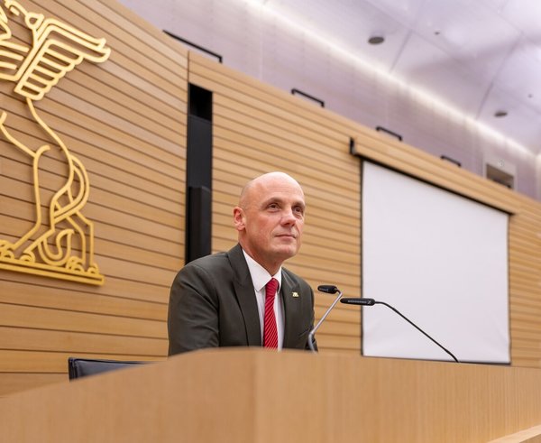 Landtagsvizepräsident_Daniel_Born_MdL_im_Landtag_von_Baden-Württemberg