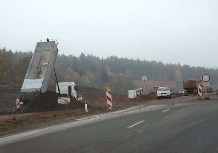 Libkovice,_výstavba_rychlostní_silnice,_stavební_stroje_II