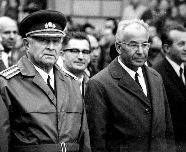 Ludvik_Svoboda_s_Gustavom_Husakom_v_Banskej_Bystrici_August_1969