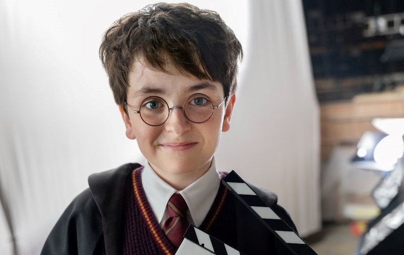 MV5BOTI5ZmIwYjUtYzFlYy00NjM3LThjNzMtZDI2ZTM3Njk3ZTA5XkEyXkFqcGc@._V1_