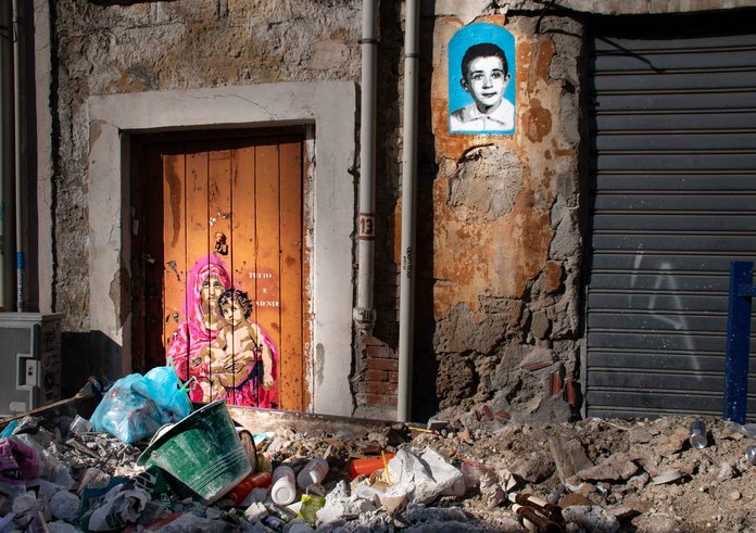 Chudinská čtvrť v Palermu na Sicílií.